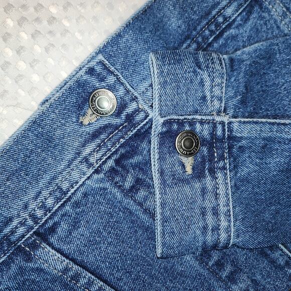 MARLBORO RED STAR EUC VINTAGE MENS DENIM JEAN JACKET.  SIZE ADULT SMALL - Picture 2 of 9